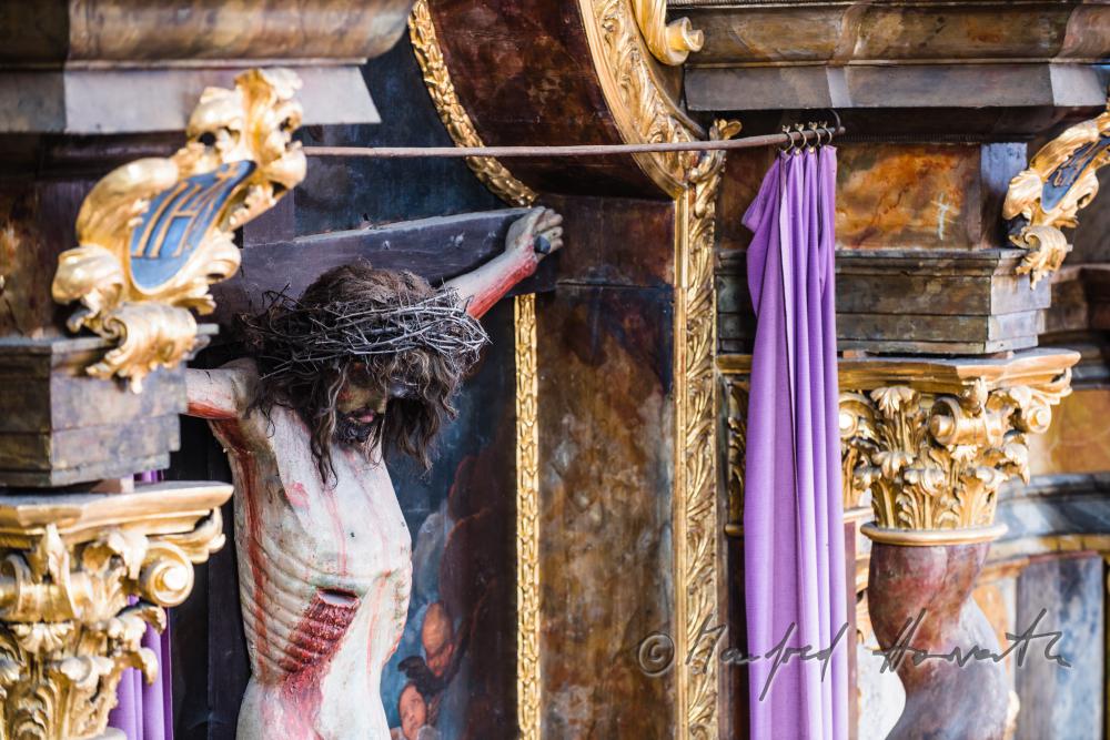 barocker Christus am Kreuz mit Echthaar