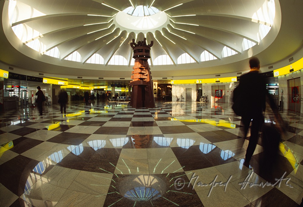 Flughafen Wien, Pier Ost, Passagier