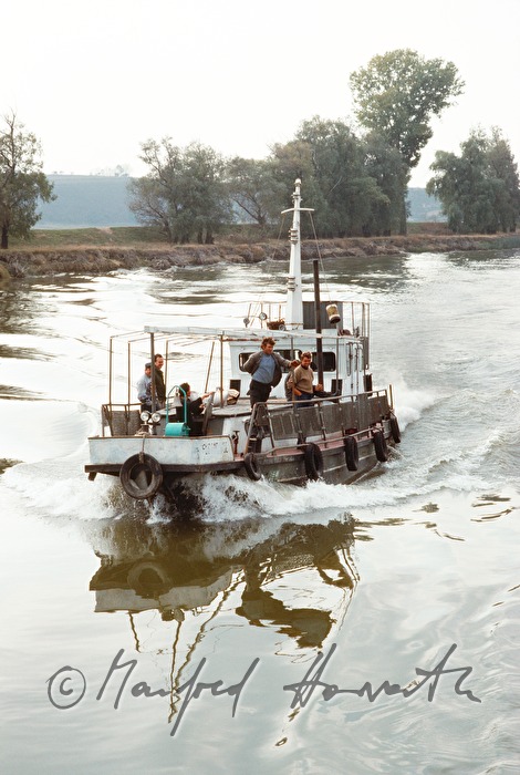 Schlepper auf dem Weg nach Tulcea
