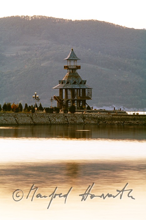 Pavillon am Donauufer
