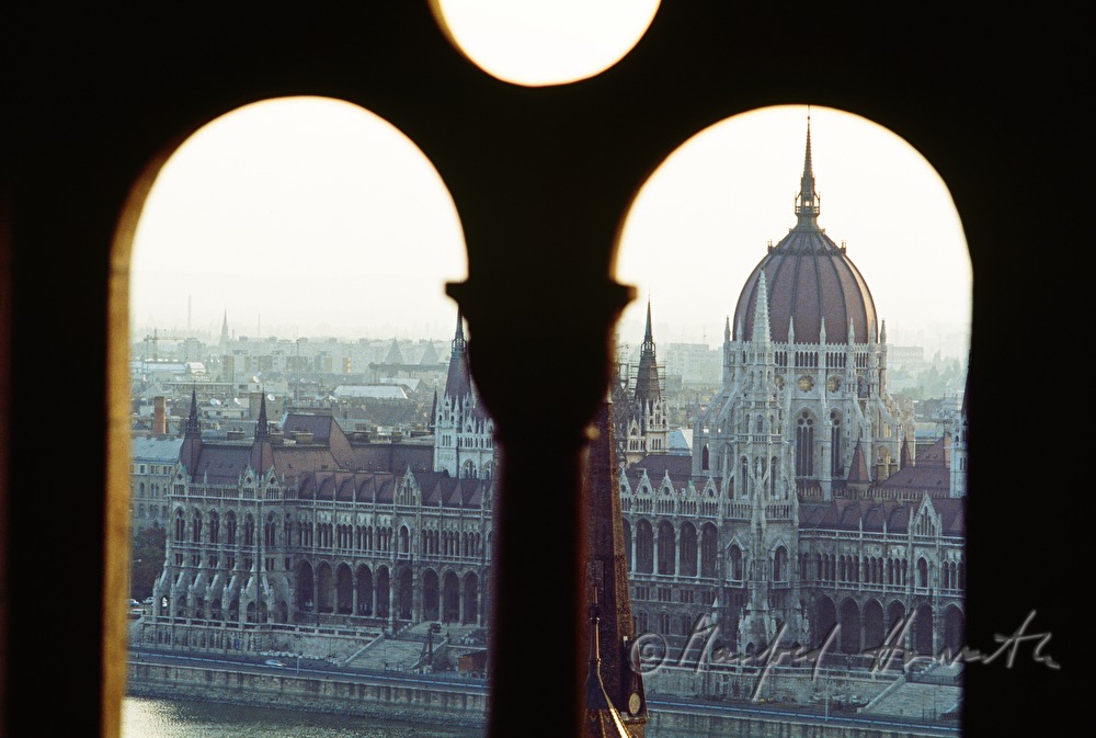 Blick auf die Donau und das Parlament