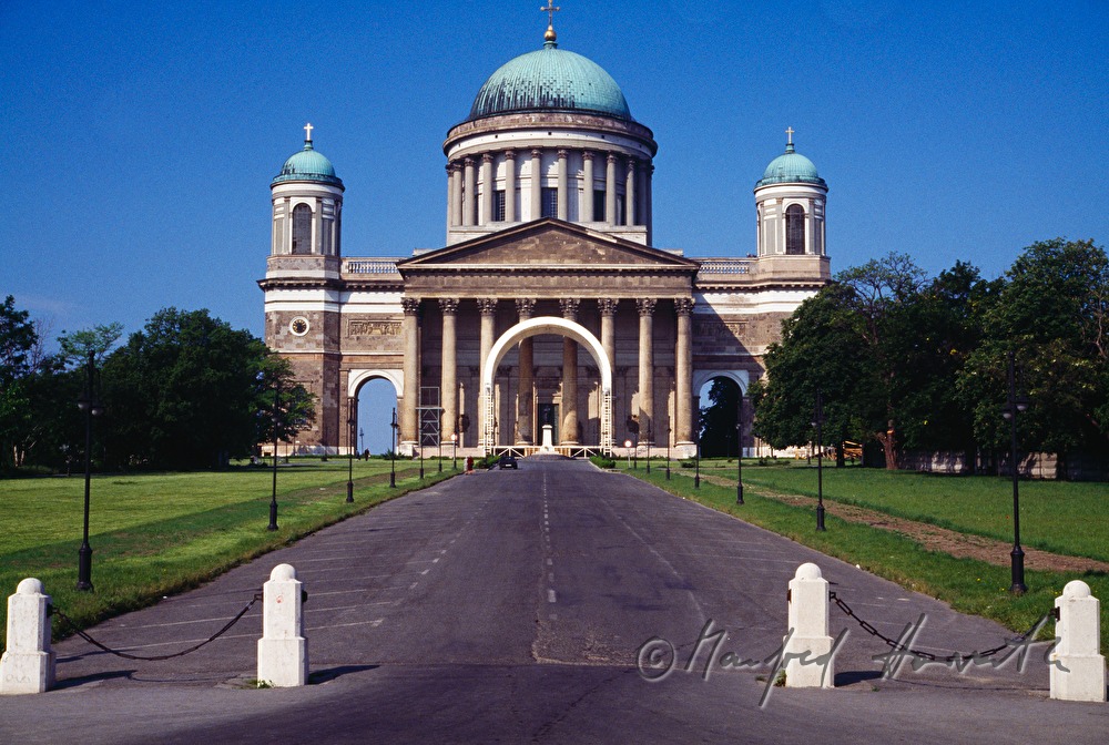 Basilika Kathedrale Unserer Lieben Frau und des heiligen Adalbert