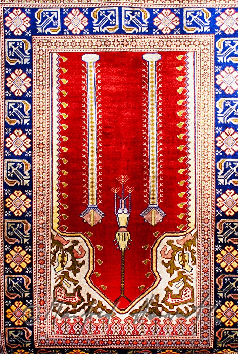 Anatolischer Knüpfteppich (Hereke) mit Medaillon-Muster