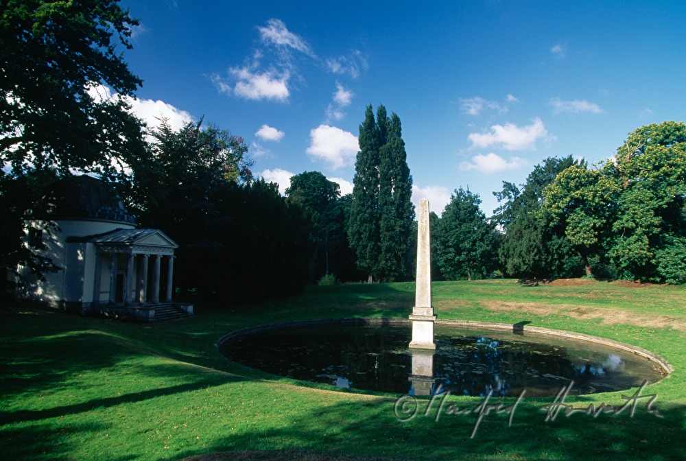 Western Lawn und Teich
