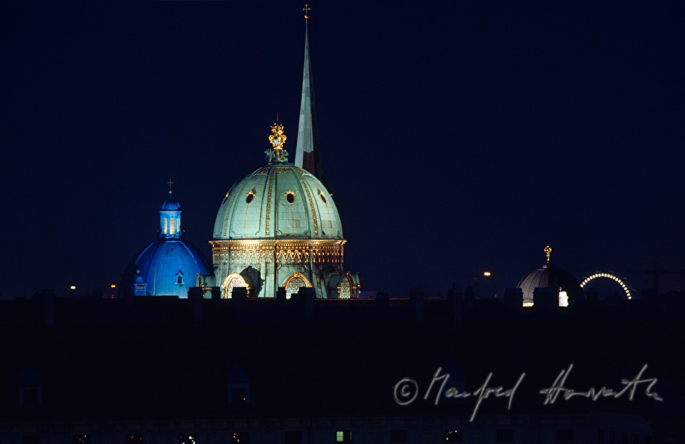 Peterskirche, Michaelerkuppel, Michaelerkirche und Riesenrad