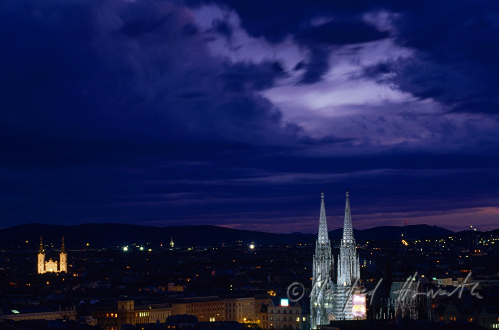 Blick vom Ringturm Richtung Wienerwald