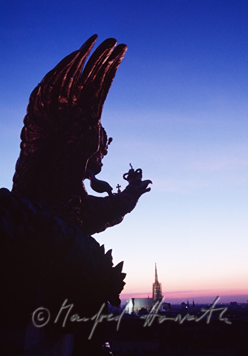 k und k Reichsadler auf dem Hofburgdach