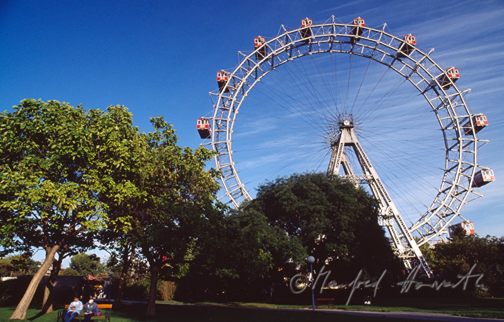 Park vor dem Wiener Riesenrad