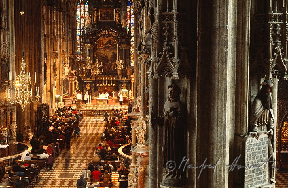 Messfeier, Blick vom Chor
