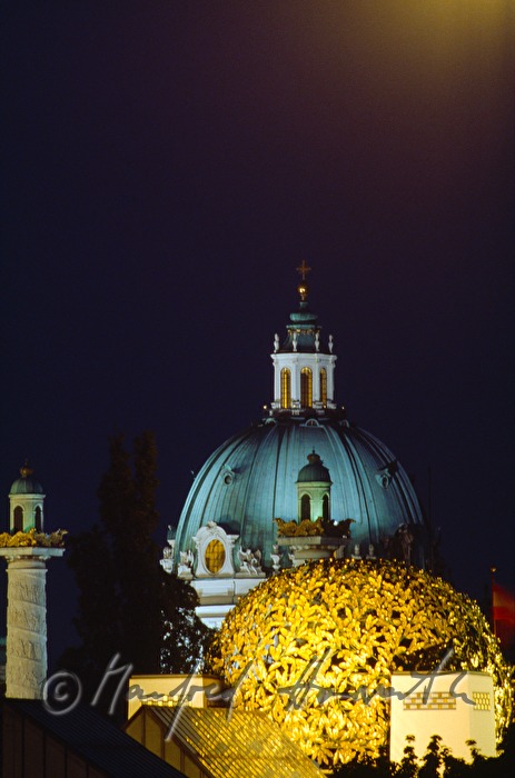 Karlskirche und Dach der Secession