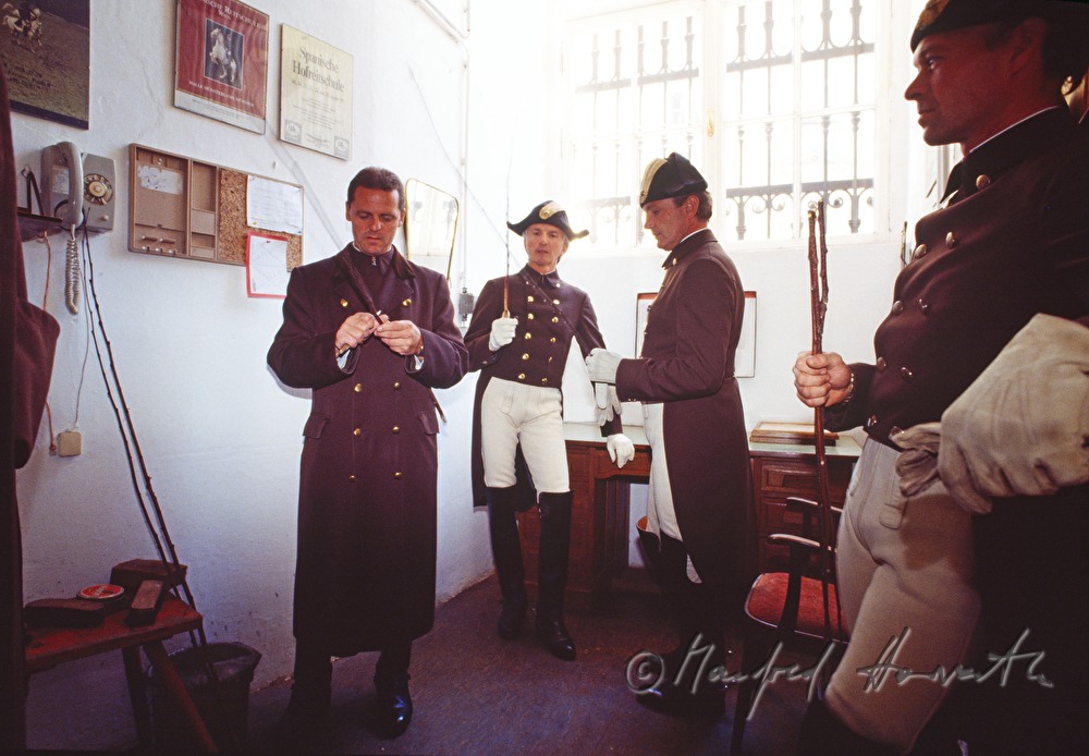 Oberbereiter in der Garderobe
