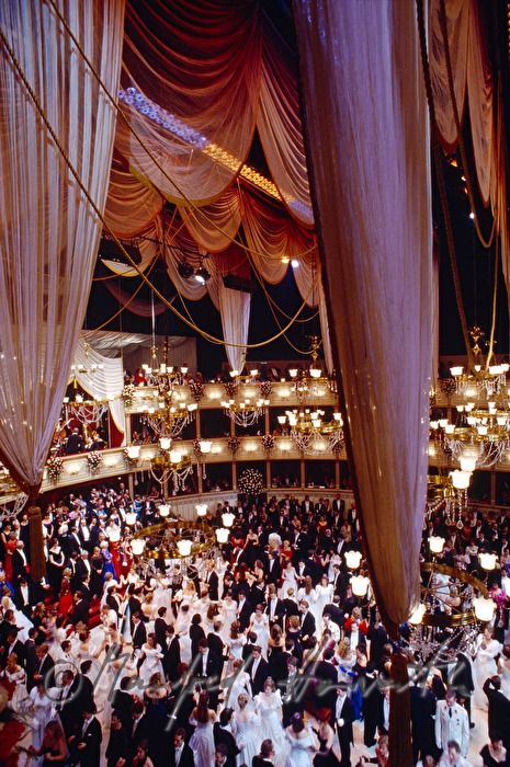 Tänzer auf dem Opernball
