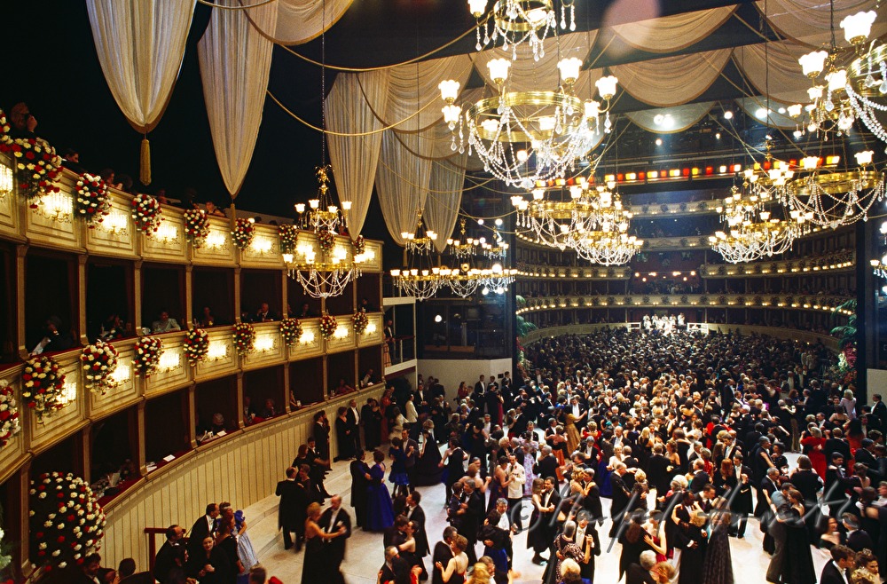 Tänzer auf dem Opernball