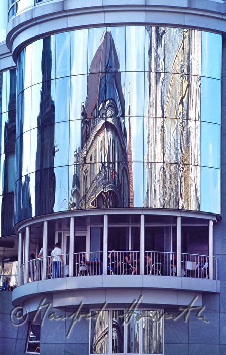 Haas Haus, Cafe