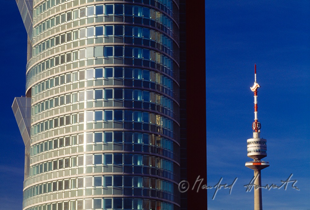 Andromeda Tower und Donauturm