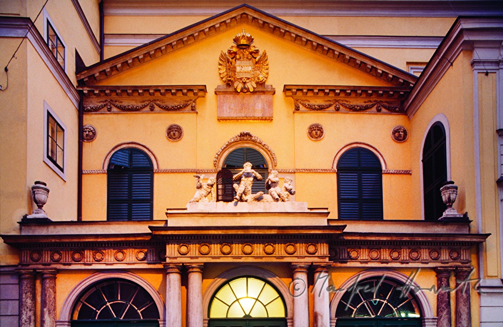 Papagenotor des Theater an der Wien