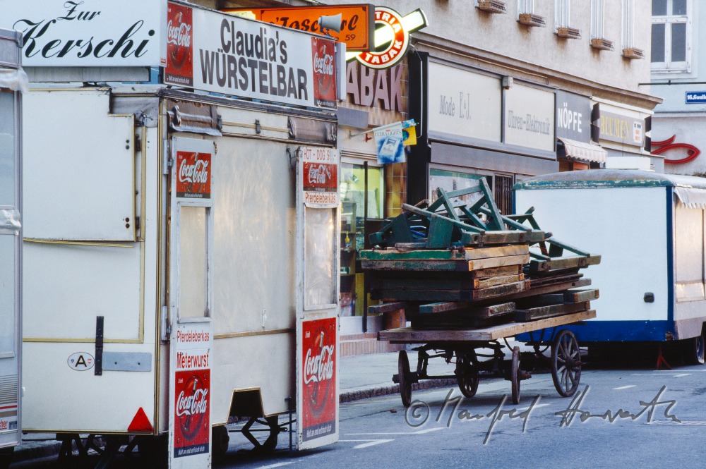 Brunnenmarkt, geschlossene Marktstände
