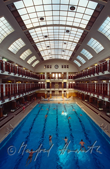 Amalienbad, Hallenbad