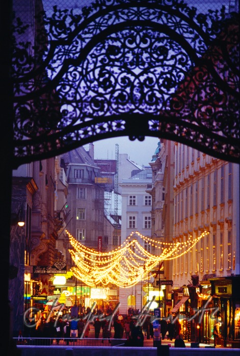 Kohlmarkt mit Weihnachtsbeleuchtung