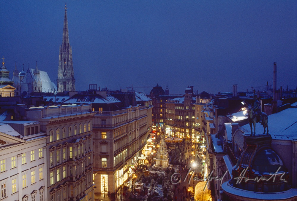 Weinnachtsmarkt am Graben und Stephansdom