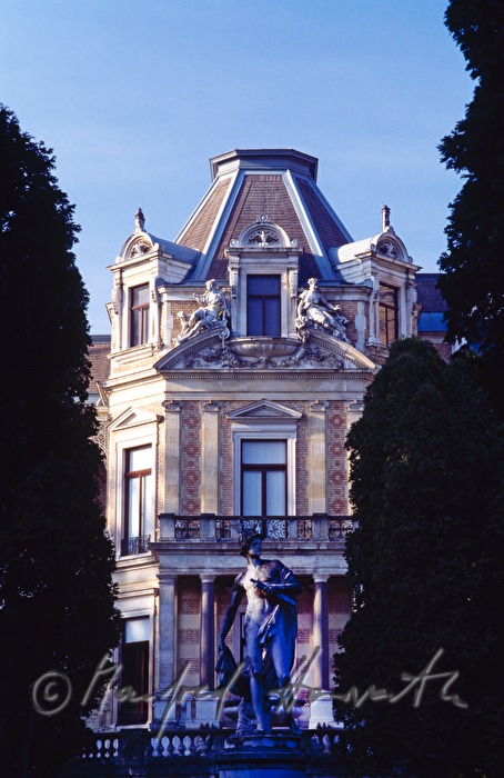 Vorderansicht der Hermesvilla (heute: Wien Museum)