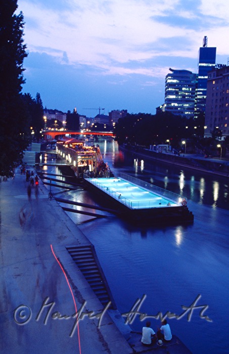 Badeschiff beim Schwedenplatz