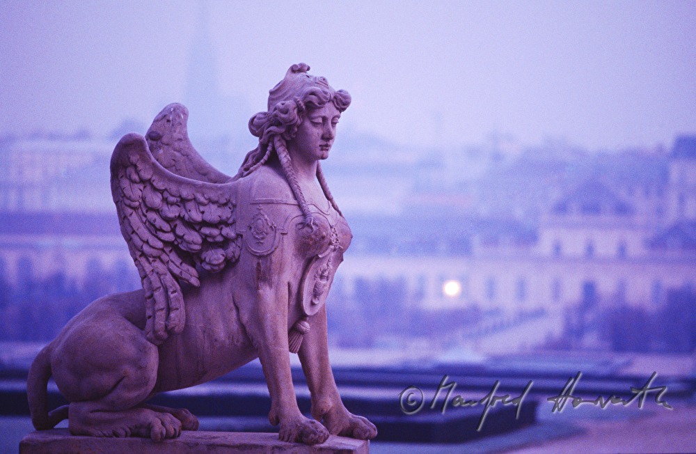 Sphinx im Garten