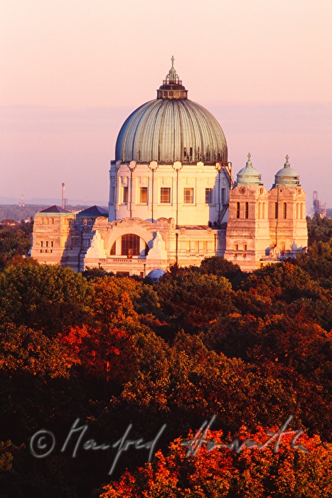 Dr.-Karl-Lueger-Kirche (Kirche zum Heiligen Karl Borromäus)