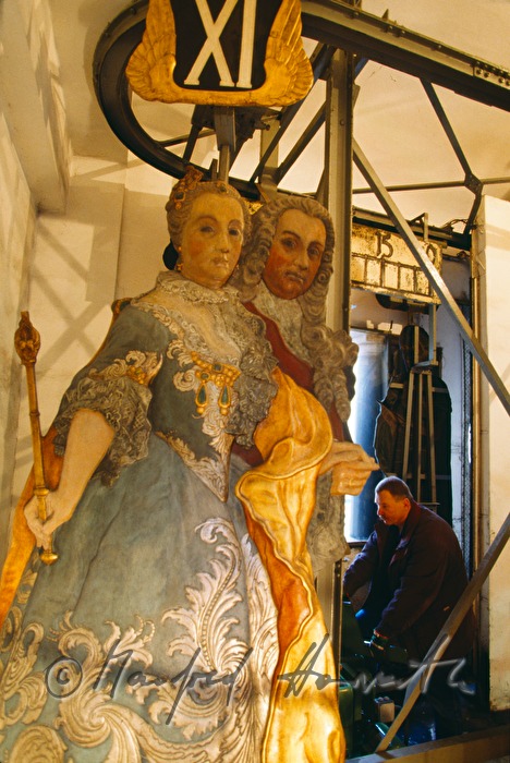 Drehfigur der Ankeruhr: Maria Theresia und Kaiser Franz I.