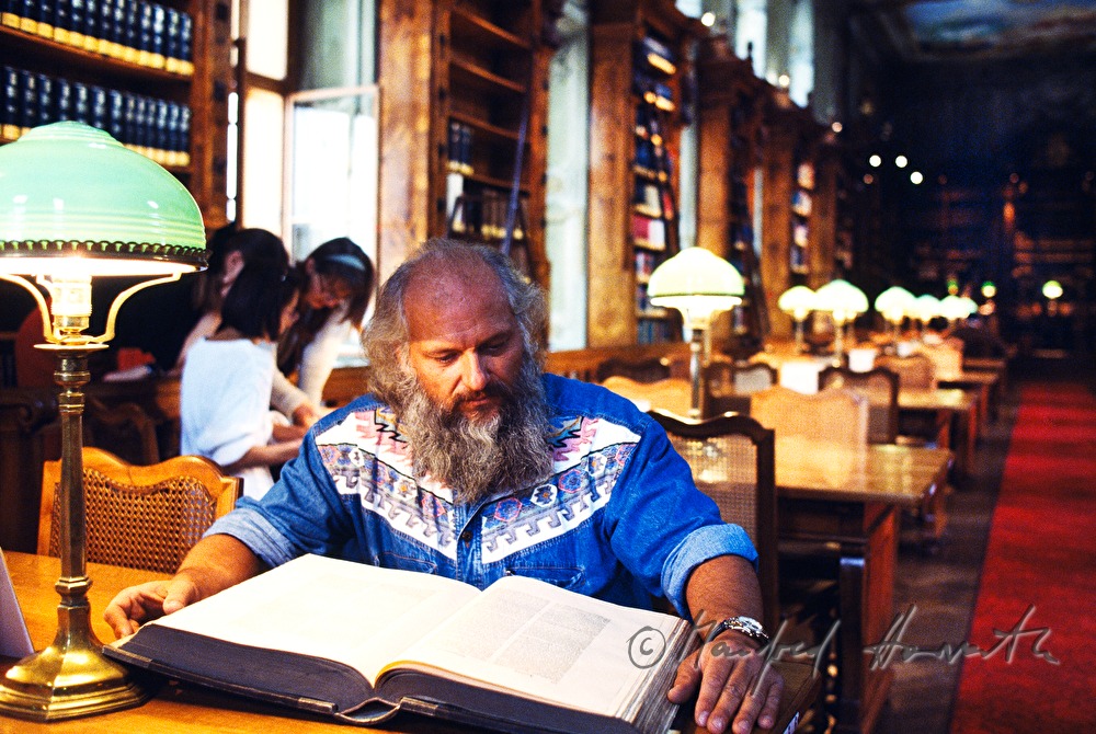Studierende im Augustinerlesesaal
