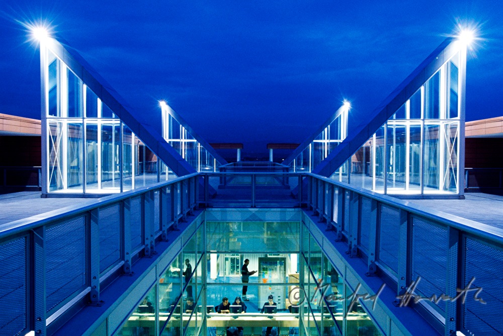 Blick vom Dach in das Atrium
