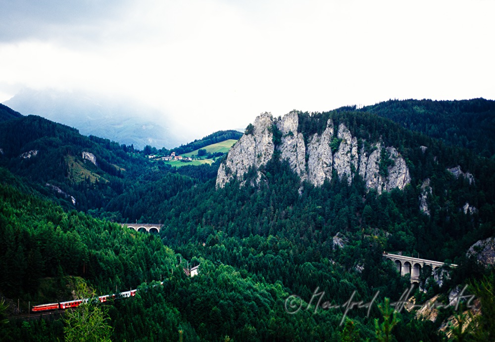 Tunnel durch die Polleross Wand