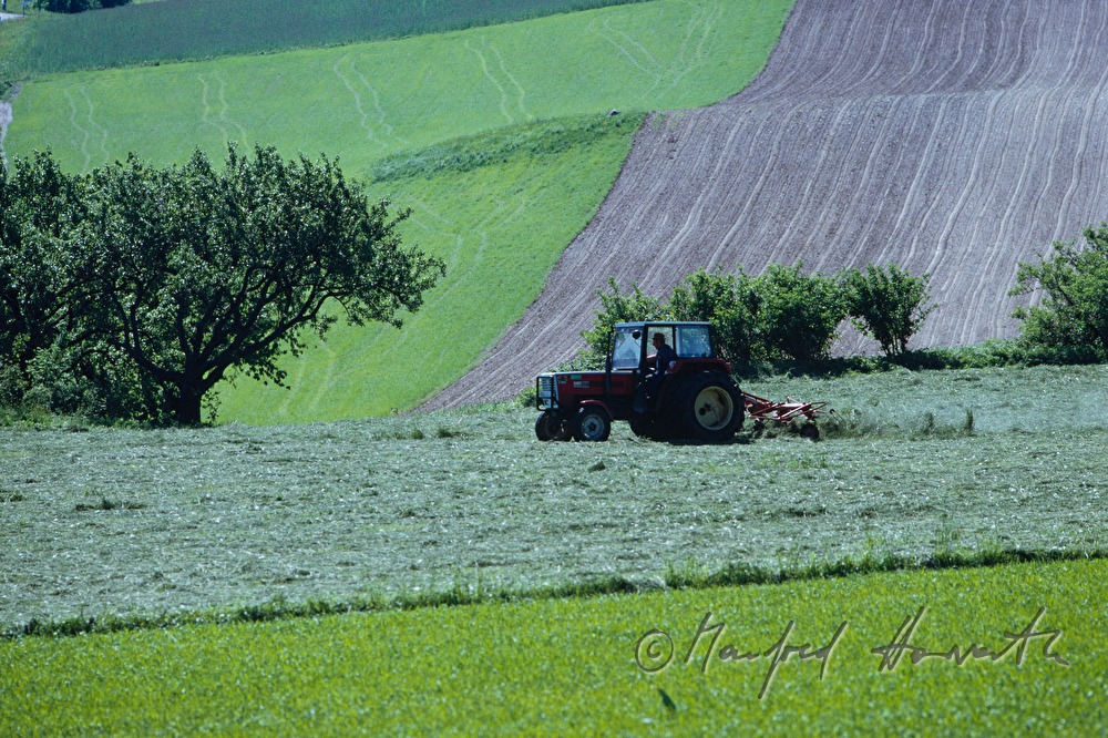 Heumachen mit dem Traktor