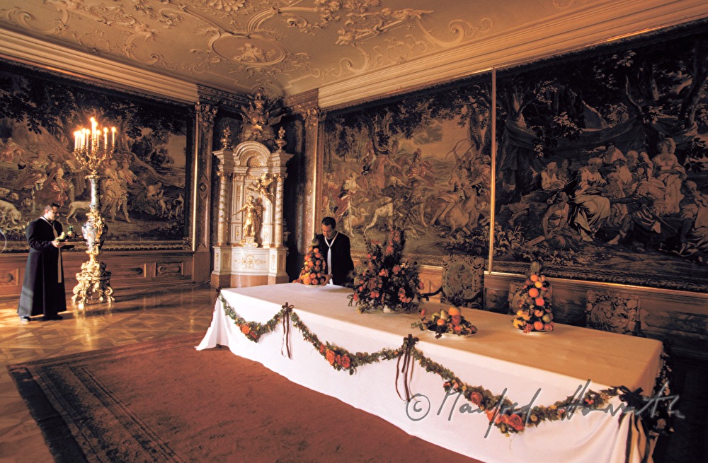 Kaiserzimmer, Speisetafel