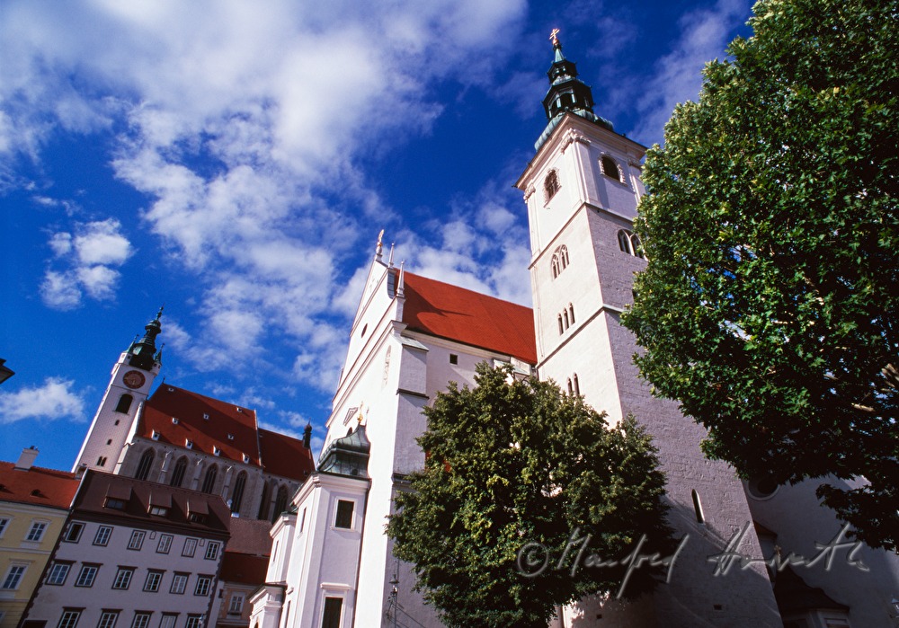 St. Veit Kirche und Piaristenkirche