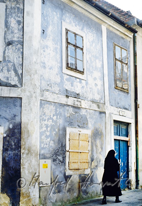 Nonne im ehemaligen Ghetto