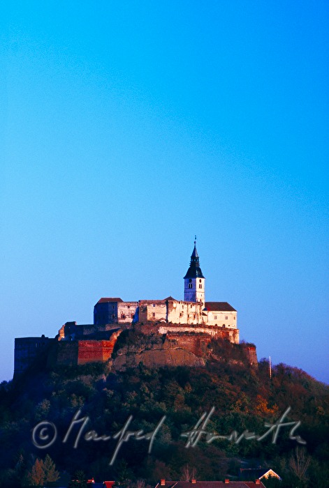 Burg Güssing auf dem Vulkankegel