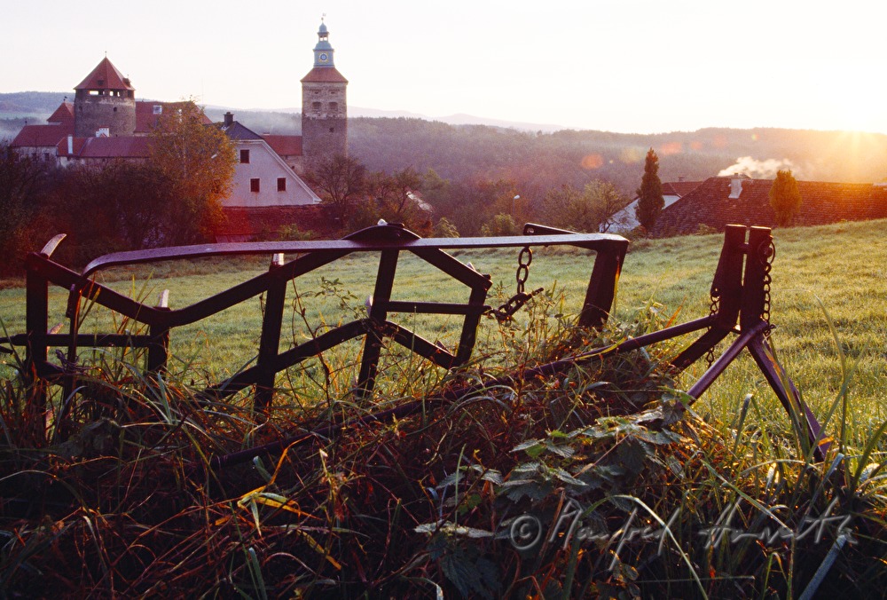 Burg Schlaining, Pflug im Feld