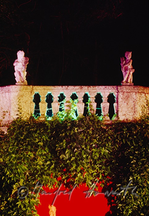 Gartenskulpturen im Park