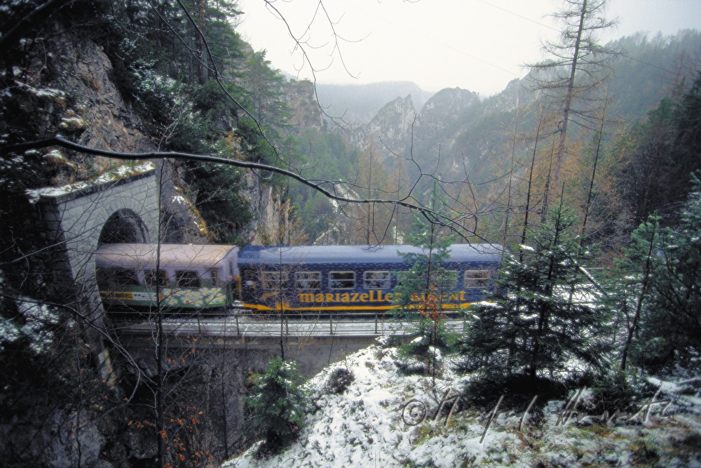 Mariazellerbahn auf dem Weg nach Mariazell