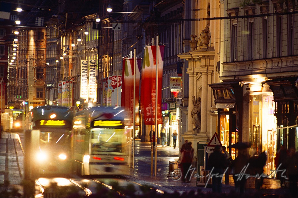 Herrengasse mit Strassenbahnen