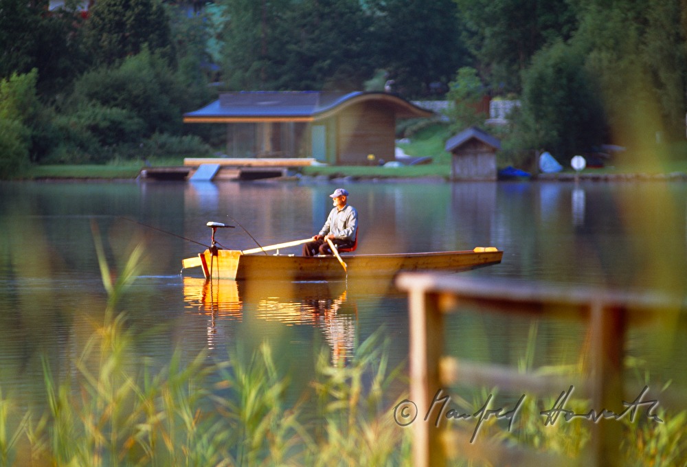 Ruderboot und Ufer