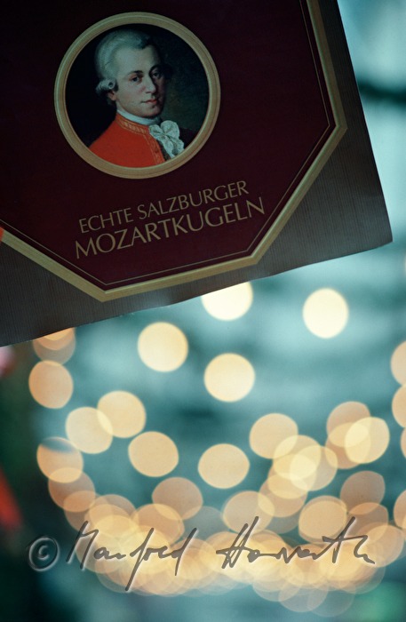 Werbung fuer Mozartkugeln