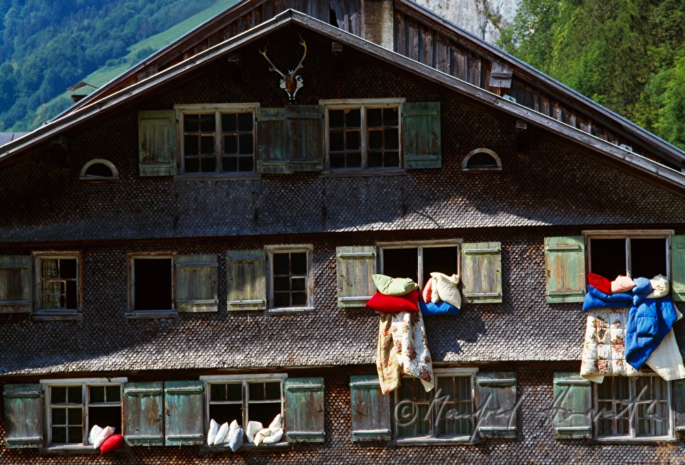 traditionelles Schindelhaus