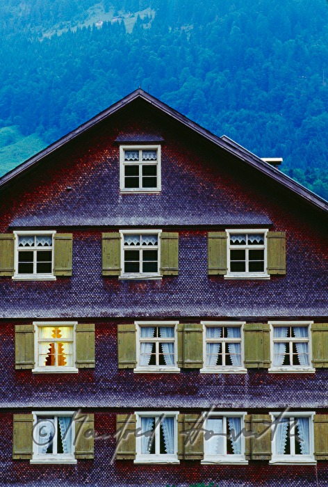 traditionelles Schindelhaus