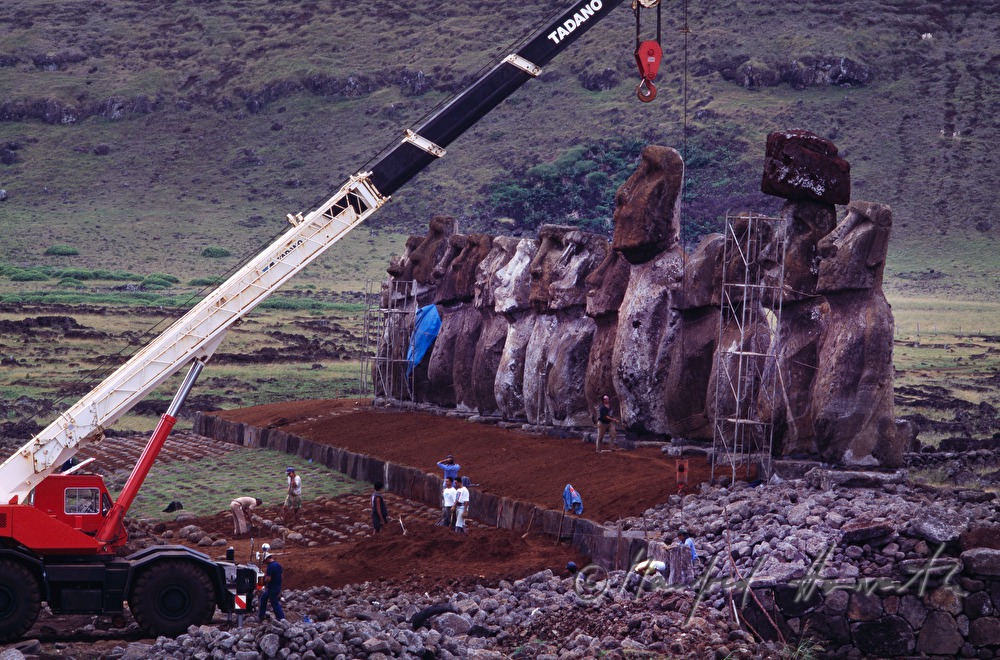 Restaurierung von Rano Raraku