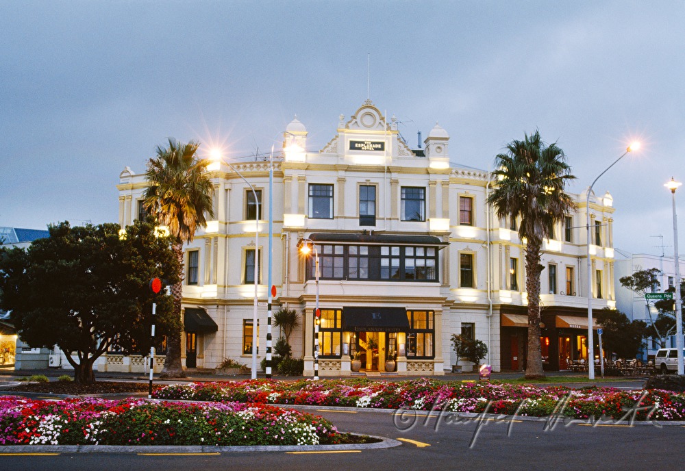 Esplanade Hotel an der Promenade