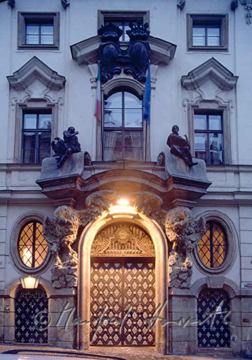 Palais Kolovratský in der Nerudova Strasse