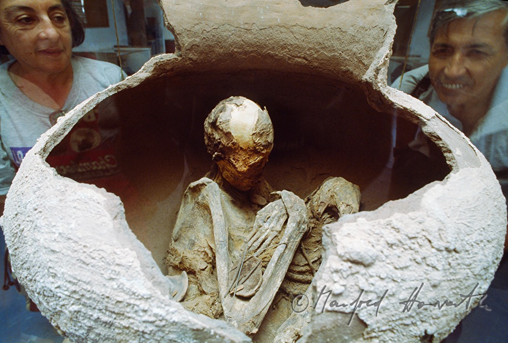 archäologisches  Museum mit Mumie