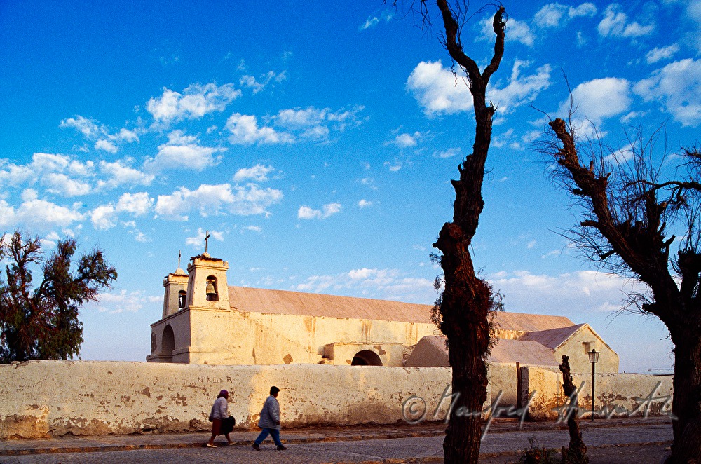 San Francisco de Chiu Chiu, Kirche